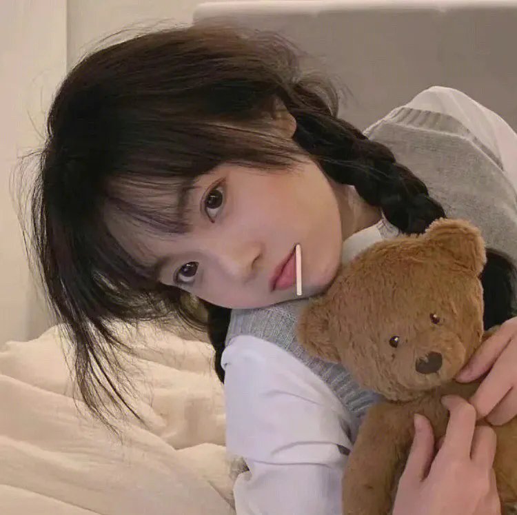 依巴拉度时间 在线观看封面